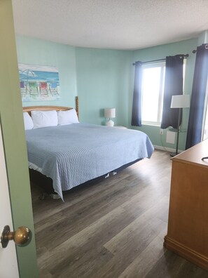 2 bedrooms, iron/ironing board, WiFi, bed sheets - Nice Oceanfront - Corner w/ Wrap-Balcony!  (Myrtle Beach)