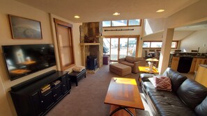 TV, fireplace, DVD player