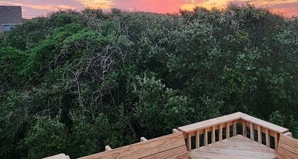 Cozy Cottage in Kitty Hawk with Gorgeous Ocean Views!