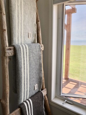 Interior - Bright and Airy Oceanfront Beach House! (Belle River)