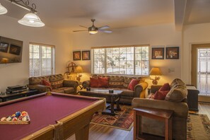 Smart TV, fireplace, video games, DVD player