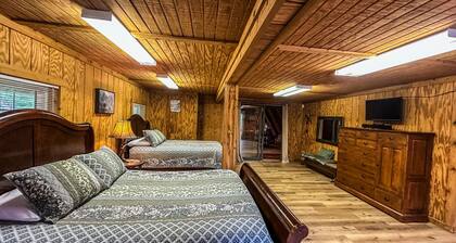 The Chalet | Located In Hocking Hills Ohio