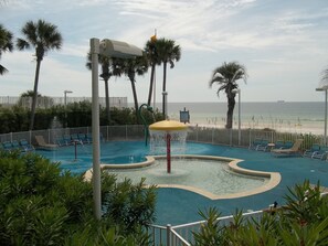 Piscina all'aperto, una piscina riscaldata