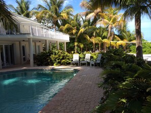 Outdoor pool, a heated pool - Private Beachfront Paradise (Islamorada)