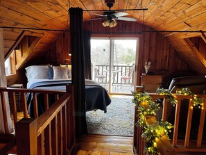 2 makuuhuonetta, vauvan matkasänky, ilmainen Wi-Fi, vuodevaatteet