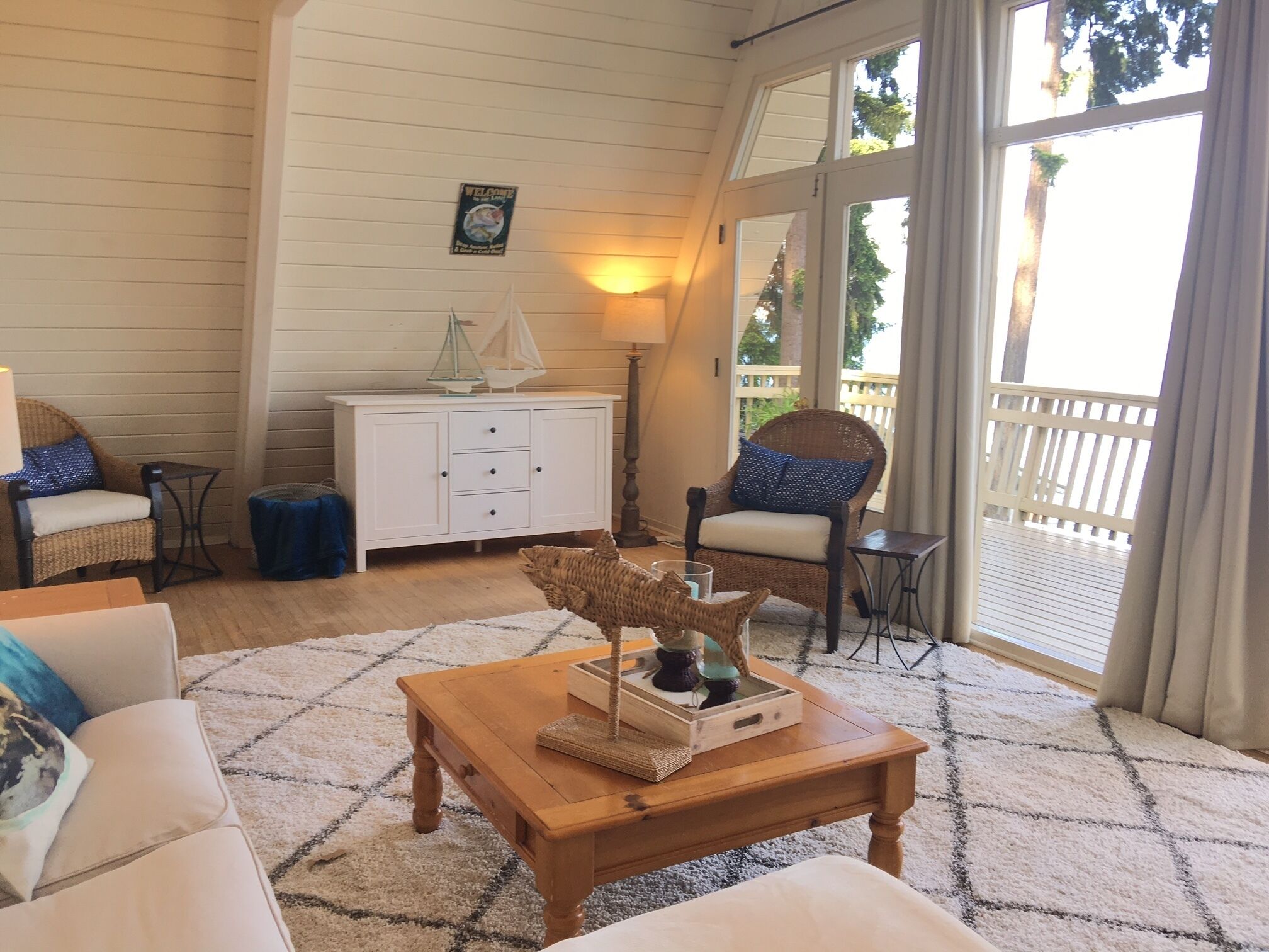 Televisio, takka, DVD-soitin