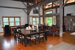 Dining - Stunning Luxury & Breathtaking Scenic Paradise. ASK ABOUT FULL SUMMER RENTAL! (Craryville)
