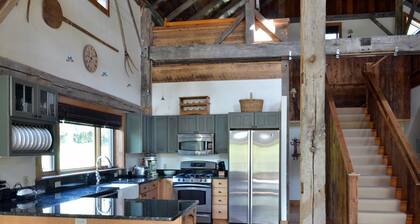 Stunning Luxury & Breathtaking Scenic Paradise. ASK ABOUT FULL SUMMER RENTAL!