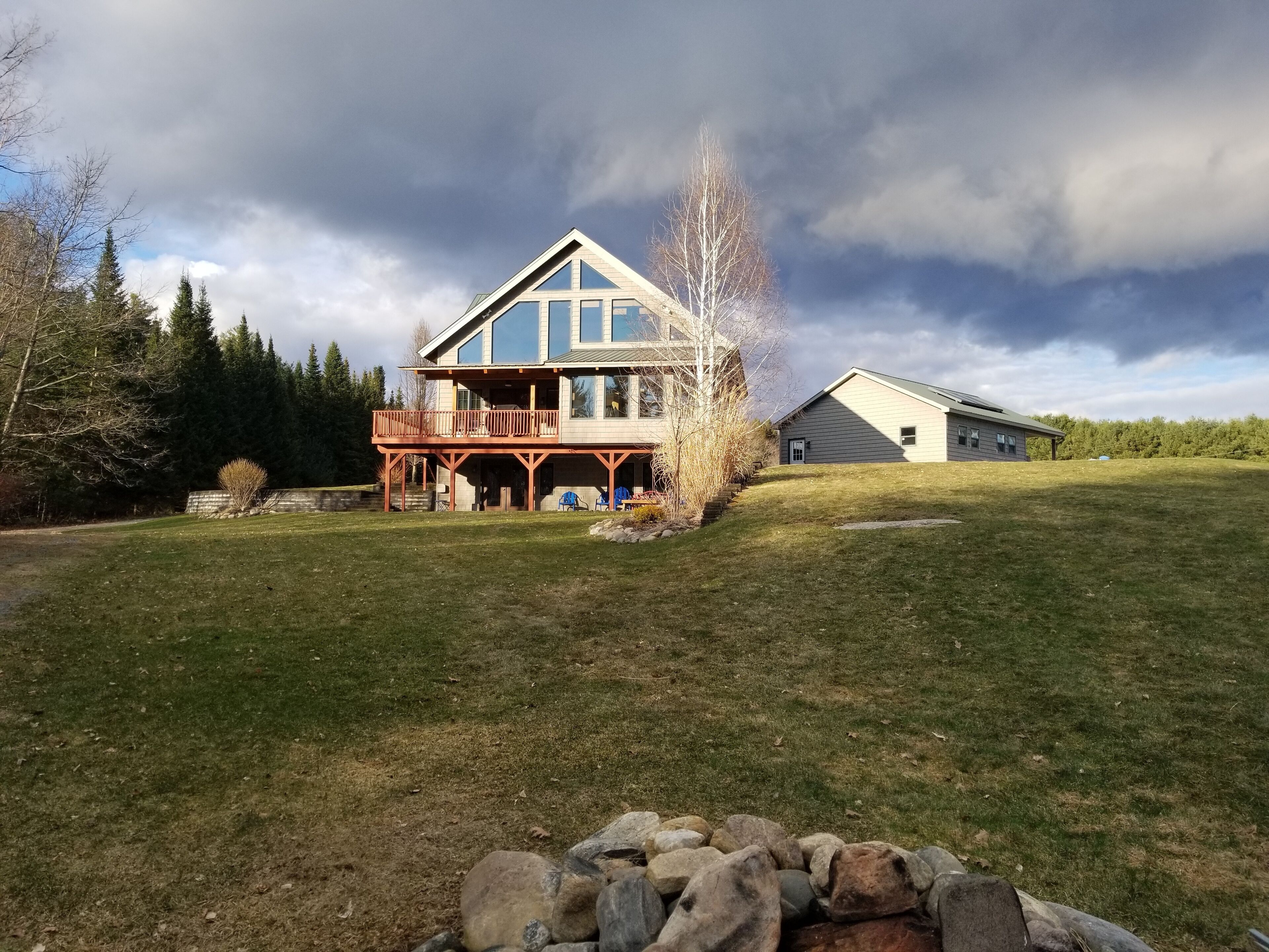 Beautiful Great Sacandaga Lake home with beach, dock and all amenities!