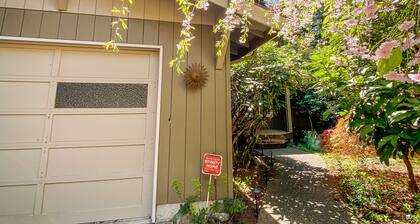 Foodies Kitchen, Peaceful, Green, Comfiest Beds, Close to everything