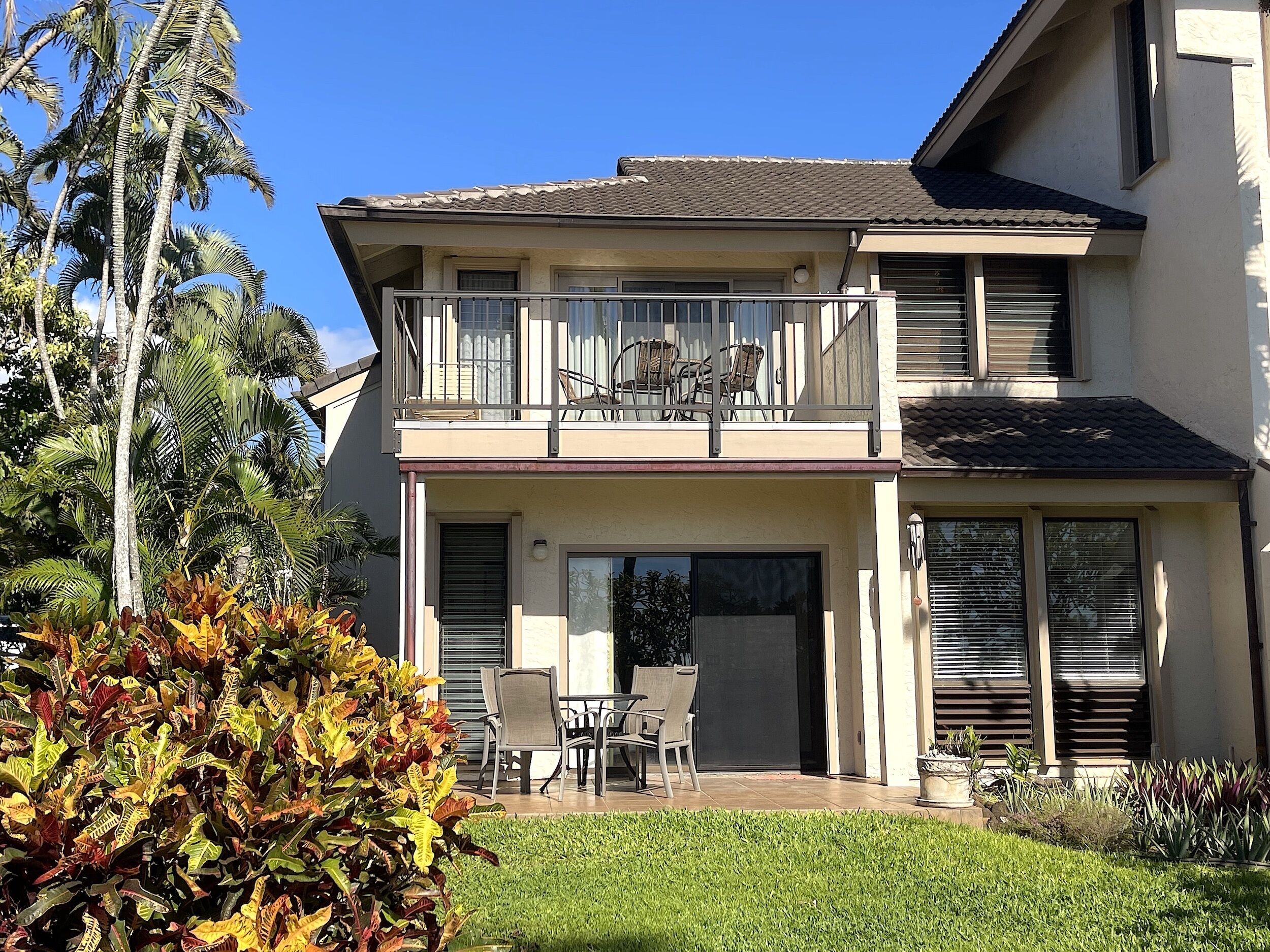 Spacious 2 Bdrm End Unit  "Moku Hale" ... Exactly what you've been looking for !