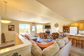 Smart TV, fireplace, DVD player, table football