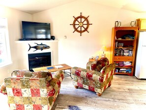 Smart TV, fireplace, DVD player, table football