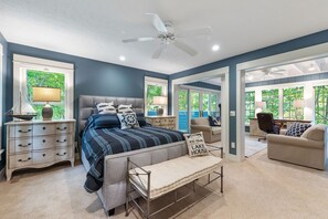 4 bedrooms, iron/ironing board, free WiFi, bed sheets