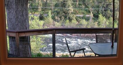 Closest Startseite Yosemite Valley auf dem Merced River