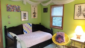 3 bedrooms, iron/ironing board, WiFi, bed sheets - Spacious Three Bedroom, Two Bath Home. Animals Welcomed. In Lake Placid.  (Lake Placid)