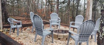6 bed,6 bath all in suite. Fire pit, hot tub, grill… Come make some memories!