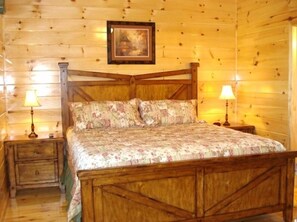 6 bedrooms, iron/ironing board, travel cot, WiFi