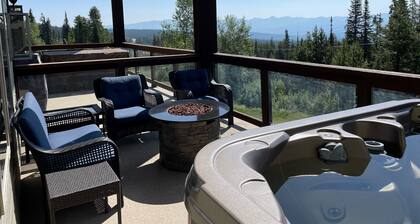 Big White Large Dog Friendly Chalet avec bain à remous privé!