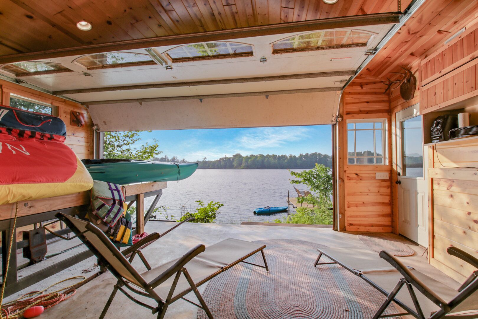 Lakeside entertainment with Electricity and recreational equipment