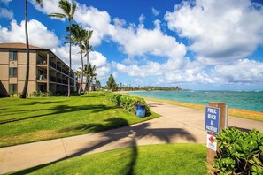 Property grounds - 1 Bedroom Ocean View Condo F308 - Pono Kai (Kapaa)