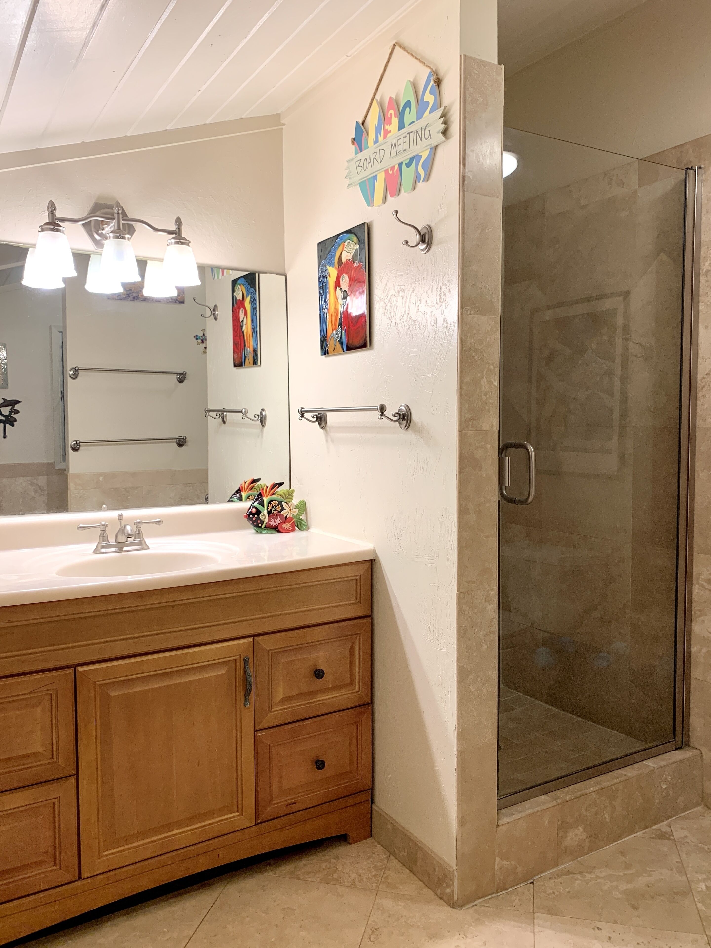 Combined shower/tub, hair dryer, towels, soap