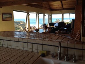 Interior - Spectacular Views with Privacy (Manchester)