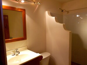 Handtücher, Seife, Toilettenpapier