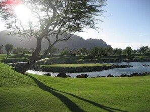 Golf - Charming and Contemporary 5 Star PGA West Condo Stadium on11th Tee Box Lic100888 (La Quinta)