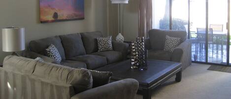 Smart TV, reproductor de DVD y libros