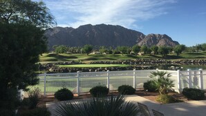 Property grounds - Charming and Contemporary 5 Star PGA West Condo Stadium on11th Tee Box Lic100888 (La Quinta)