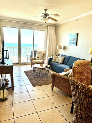 Smart TV, DVD player