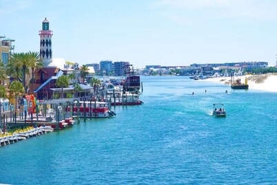 Dec-Jan Specials! Summer Place 506-New paint & furniture-Spectacular Views!!