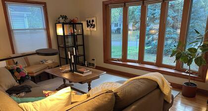 The Sheridan House! Your Minneapolis Home!