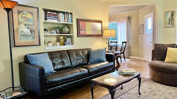 Smart TV, books, video library, stereo