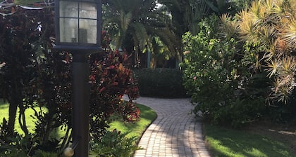 1 Bedroom Duplex On Intracoastal W/ Beach Access