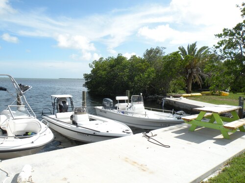 Direct Oceanfront-Atlantic Side-Dockage-Pool and 20 miles from Key West
