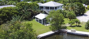Direct Oceanfront-Atlantic Side-Dockage-Pool and 20 miles from Key West