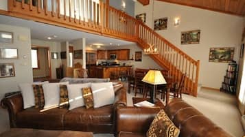 TV, fireplace, DVD player