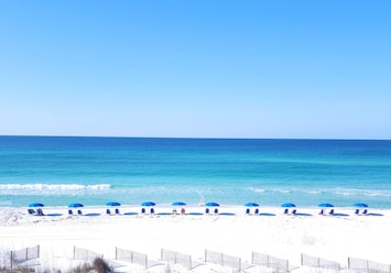 Cabana Club 305 Balcony View!
