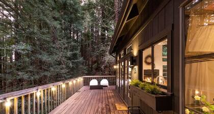 Idyllic Mill Valley cottage next to Muir Woods
