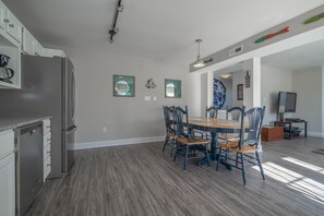 Fridge, microwave, oven, stovetop - The Kure for all your troubles. (Kure Beach)