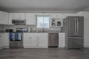 Fridge, microwave, oven, stovetop - The Kure for all your troubles. (Kure Beach)