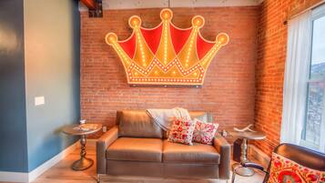 电视、DVD 播放器、立体声音响