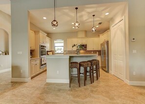 Fridge, microwave, oven, stovetop - Walk to Beach
Our home is only listed on this VRBO platform (Marco Island)