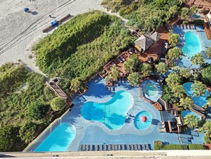 室内游泳池，恒温泳池