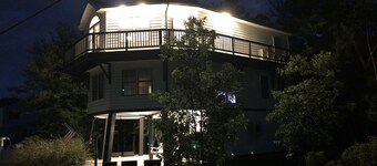 Pysy maamerkin majakassa!