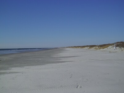 Family & Pet Friendly on the West End of Sunset Beach!