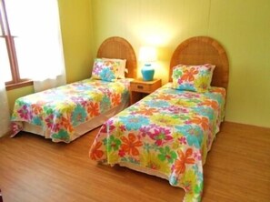 4 Schlafzimmer, Schreibtisch, Bügeleisen/Bügelbrett, kostenloses WLAN