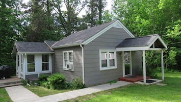 Image of Cottage II a very special, quaint and charming place to rest, relax and